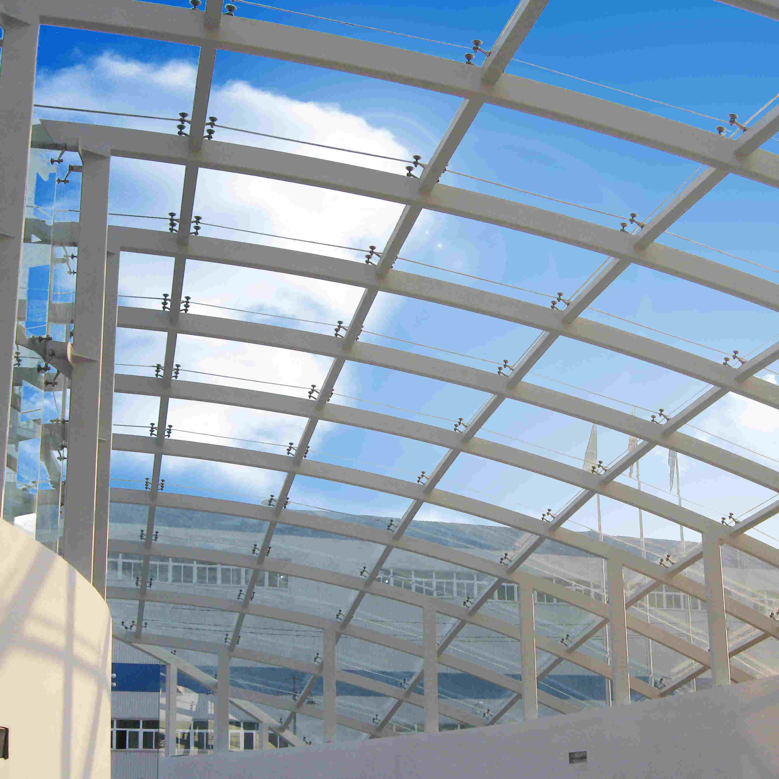 汽车坡道采光顶维修